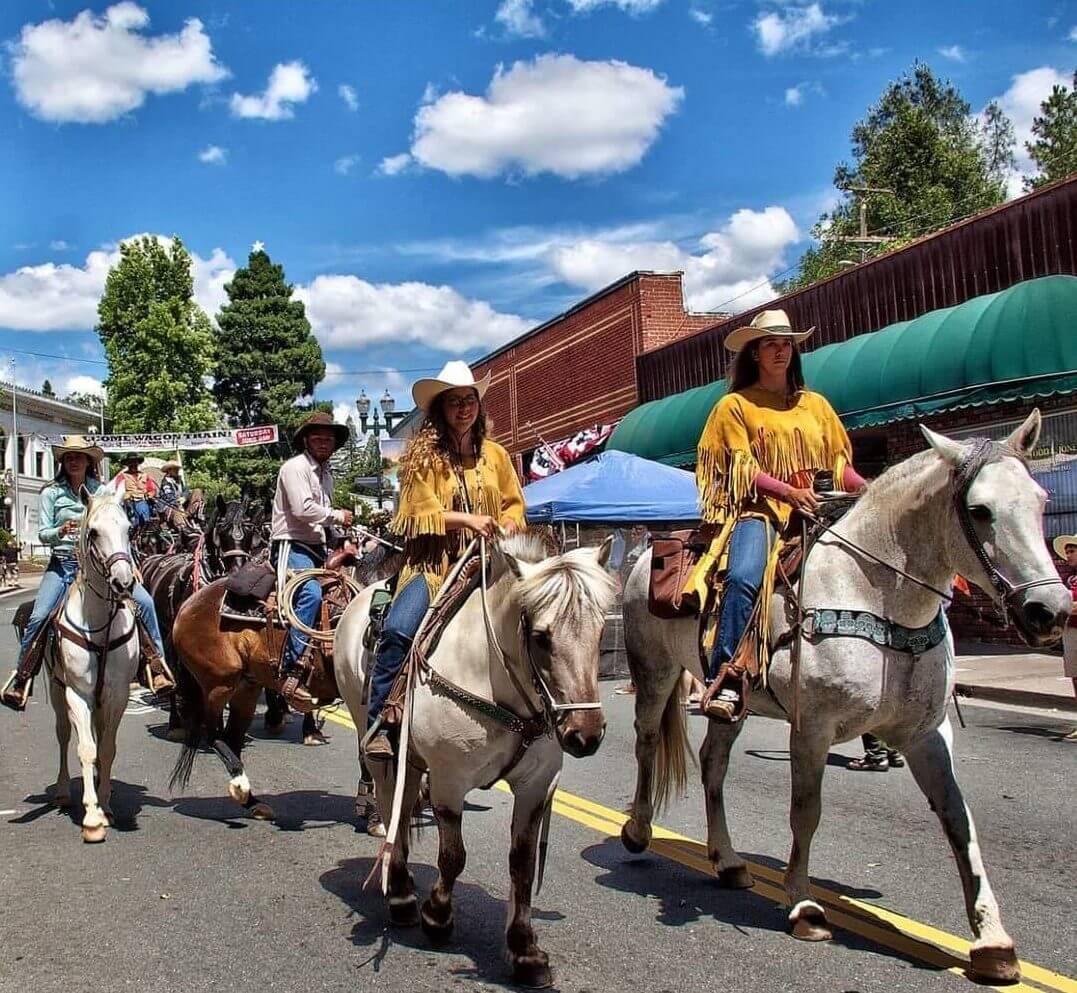 Explore the diverse attractions of El Dorado County, from historical sites to scenic beauty.